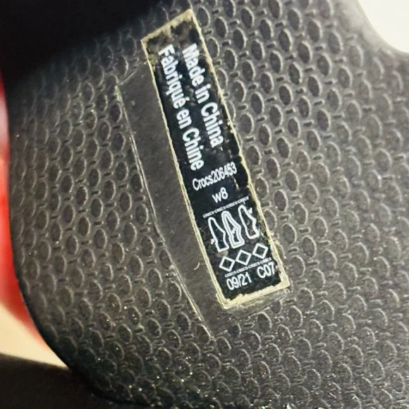 CROCS Brooklyn Low Wedge Black Sandals Size 8 - Picture 7 of 9